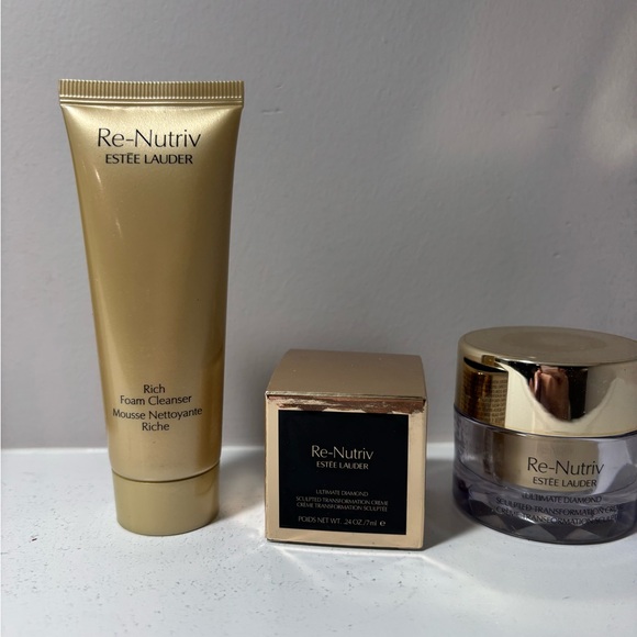 Estee Lauder Re-Nutriv Ultimate Diamond 3 Piece Set - Picture 5 of 5